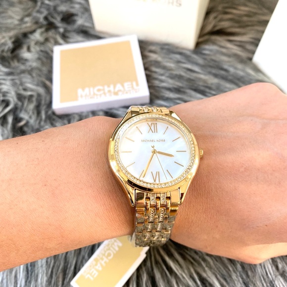 NWT authentic MK gold tone stone rim watch - Picture 5 of 8